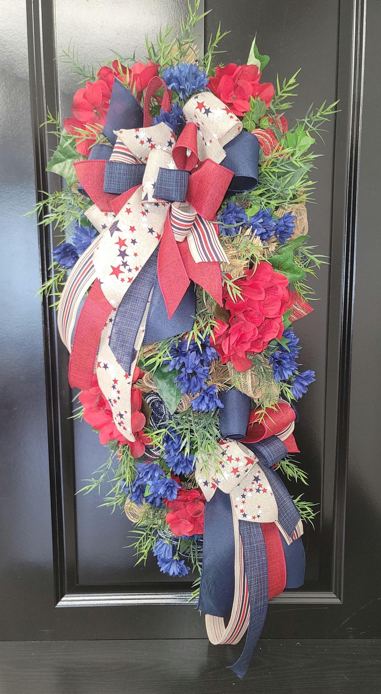Patriotic Swag on Burlap Teardrop Base