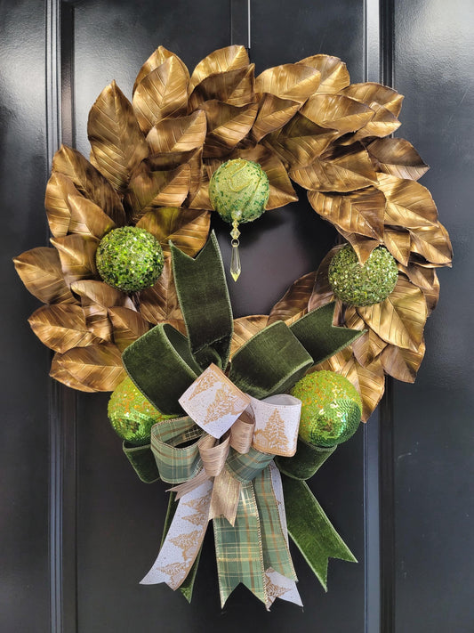Elegant Gold Magnolia Leaf Wreath in Green and Matte Metallic Gold